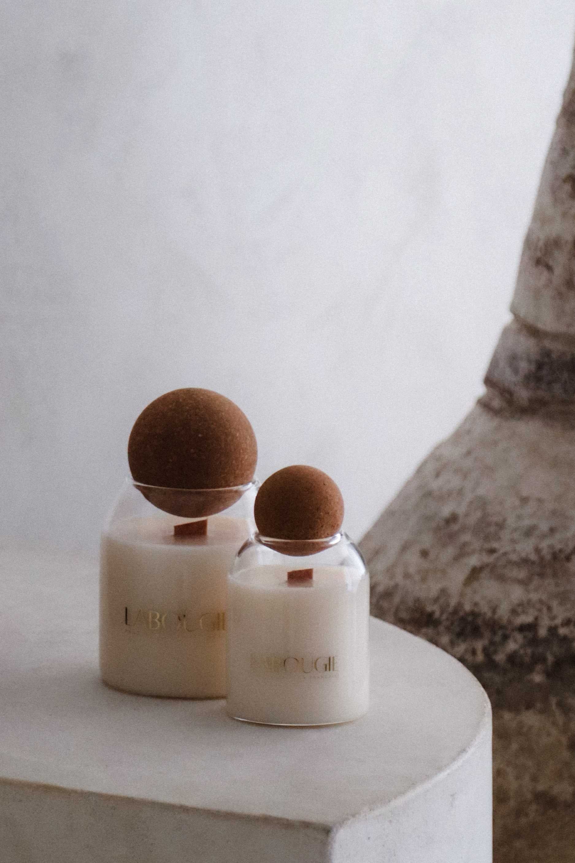L'ESSENCE (The Essence) JAR – LABOUGIE